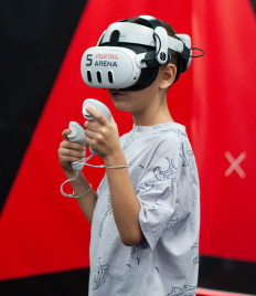 Эпичные командные сражения на арене со свободным передвижением в клубе «Portal VR» со скидкой 20%