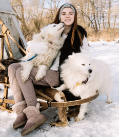 Познавательно-развлекательные экскурсии, аренда монгольской юрты и финского гриль-домика, катание на снегоходах и многое другое в «Хаски блюз» со скидкой до 50%!