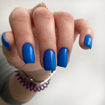 Сделайте сногсшибательный маникюр, брови, макияж и вечерние прически в салоне «Royal Nails» со скидкой до 60%!