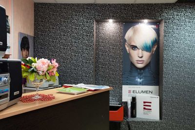 Кератиновое выпрямление волос, окрашивание, стрижки, услуги для бровей и ресниц в салоне «Венеция» со скидкой до 71%! Кератиновое выпрямление волос, окрашивание, стрижки, услуги для бровей и ресниц в салоне «Венеция» со скидкой до 71%!