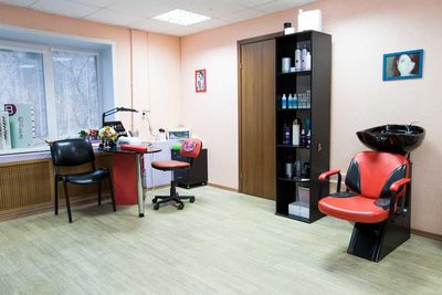 Кератиновое выпрямление волос, окрашивание, стрижки, услуги для бровей и ресниц в салоне «Венеция» со скидкой до 71%! Кератиновое выпрямление волос, окрашивание, стрижки, услуги для бровей и ресниц в салоне «Венеция» со скидкой до 71%!