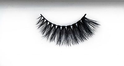 Накладные ресницы от Victoria Khanlari