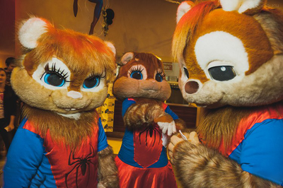 Хомячки спешат с поздравлением: Вас ждёт забавный сюрприз!