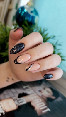 Услуги для ногтей, бровей и ресниц от студии красоты «Mint» со скидками до 48%