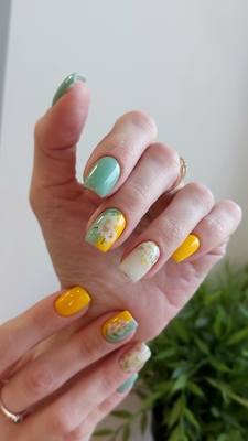 Услуги для ногтей, бровей и ресниц от студии красоты «Mint» со скидками до 48%