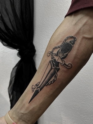 Студия татуировки «ЛЮБИТАТУ» дарит скидку 50%!