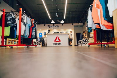 Магазин одежды и обуви Рибок