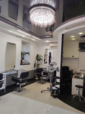 Услуги для волос в студии «Blondi» со скидкой до 69%!