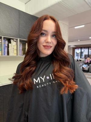 Услуги для волос, бровей и ногтей по новому адресу от салона красоты «MY IRIS» со скидками до 40%