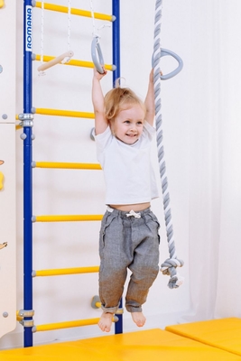 Магазин ЮЛА, детские спортивные комплексы