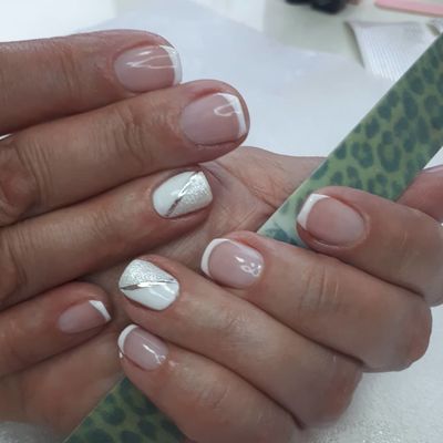 Салон Красоты и SPA Dolche Vita дарит скидки до 74% на свои услуги.