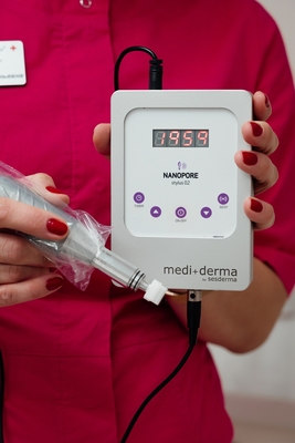 Плазмолифтинг и уколы красоты со скидками до 81%! Будь красивой с Клиникой Красоты!