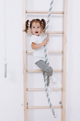 Магазин ЮЛА, детские спортивные комплексы