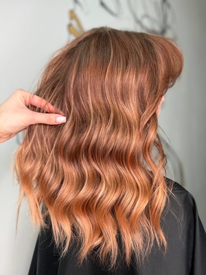 Услуги для волос, бровей и ногтей по новому адресу от салона красоты «MY IRIS» со скидками до 40%