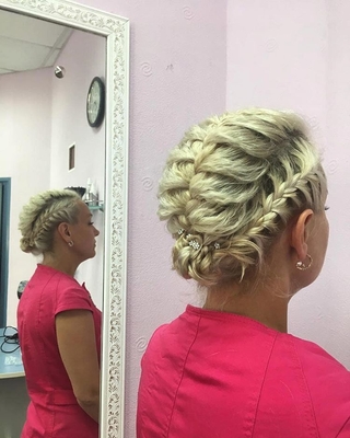 Салон Красоты и SPA Dolche Vita дарит скидки до 74% на свои услуги.