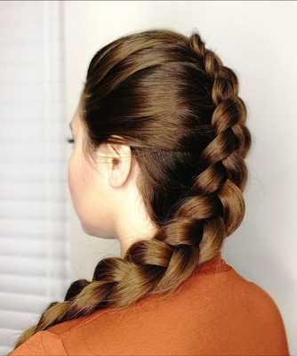 Свадебные прически, макияж, букеты