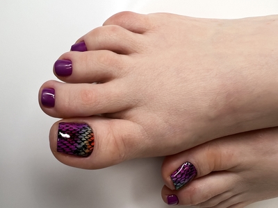 Услуги для волос, бровей и ногтей по новому адресу от салона красоты «MY IRIS» со скидками до 40%