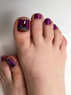 Услуги для волос, бровей и ногтей по новому адресу от салона красоты «Май Ирис» (MY IRIS) со скидками до 40%