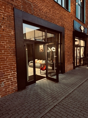 «B.R.» (БиЭр), барбершоп