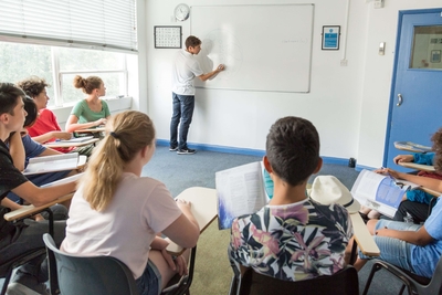 Школа маленьких умников «Магистр LUX» (Магистр Люкс)