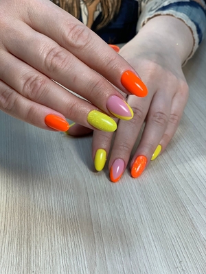 Студия маникюра Alesandra