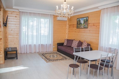 База семейного отдыха в загородном комплексе «Золотая рыбка» со скидкой  50%