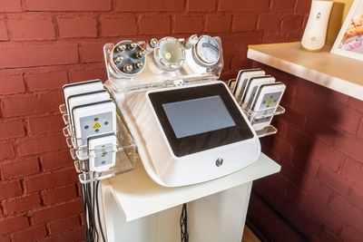 Скидки до 47% на аппаратное похудение в салоне красоты «Красивые люди»!