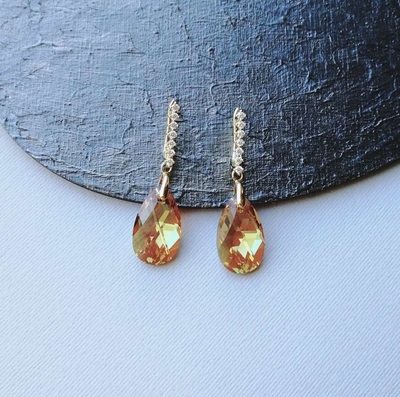 Свадебные прически, макияж, букеты