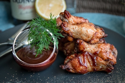 Скидка до 41% на отдых в подмосковном отеле «Foresta Festival Park»: уютные номера и коттеджи, питание, бильярд и многое другое!