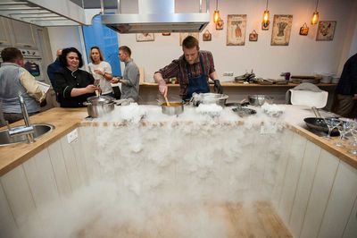 Петух в вине кулинарное шоу