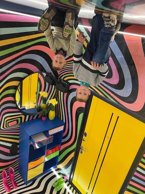 Переверни свою жизнь! Скидка 50% на входные билеты в «Перевернутом Доме»!