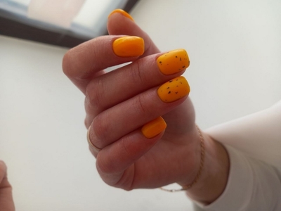 Маникюр, педикюр и обучение в студии «Royal Nails» со скидкой до 50% Маникюр, педикюр и обучение в студии «Royal Nails» со скидкой до 50%