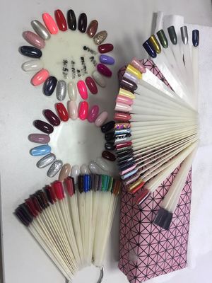 Будьте неотразимы! Услуги для волос, ногтей, бровей и многое другое со скидками до 73% в салоне «Комплимент»! Будьте неотразимы! Услуги для волос, ногтей, бровей и многое другое со скидками до 73% в салоне «Комплимент»!