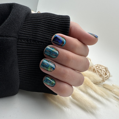 Порадуйте себя красивым маникюром и педикюром со скидкой до 50% от студии ногтевого сервиса Анны Бригадировой