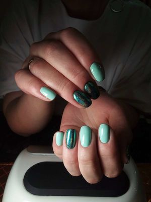 Флер, кабинет по ногтям и бровям на 9 мая