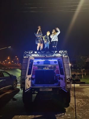 PartyCar, эксклюзивная мобильная Event-площадка