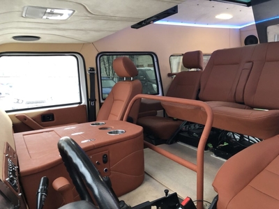 PartyCar, эксклюзивная мобильная Event-площадка