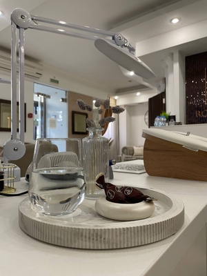 Royal Nails (Роял Нэилс), студия маникюра