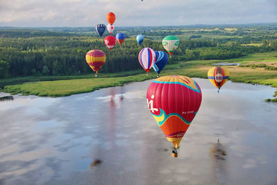 Хотите удивить своих близких полетом на воздушном шаре? Клуб воздухоплавателей «Aeroquest» дарит скидки 10% и 50%! Оформите сертификат на 1 год!