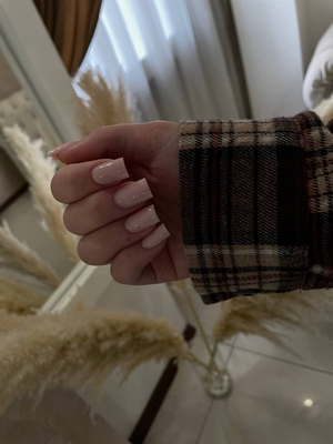 Royal Nails (Роял Нэилс), студия маникюра