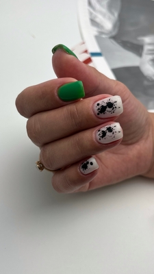 Порадуйте себя красивым маникюром и педикюром со скидкой до 50% от студии ногтевого сервиса Анны Бригадировой