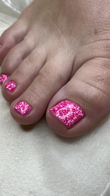 Порадуйте себя красивым маникюром и педикюром со скидкой до 50% от студии ногтевого сервиса Анны Бригадировой