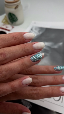 Порадуйте себя красивым маникюром и педикюром со скидкой до 50% от студии ногтевого сервиса Анны Бригадировой