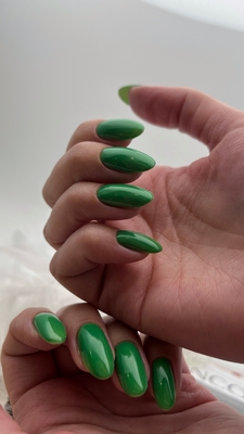 Порадуйте себя красивым маникюром и педикюром со скидкой до 50% от студии ногтевого сервиса Анны Бригадировой