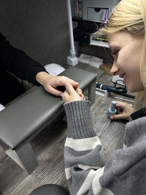 Порадуйте себя красивым маникюром в студии «Asnailss» со скидкой до 63%