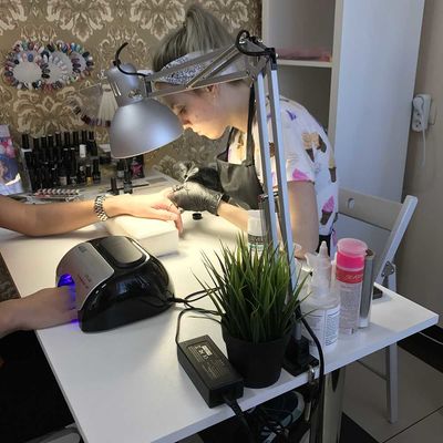 Студия профессионального маникюра Френч