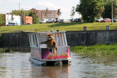 Покоряй речные просторы! Речной трамвайчик со скидкой 50%! Покоряй речные просторы! Речной трамвайчик со скидкой 50%!