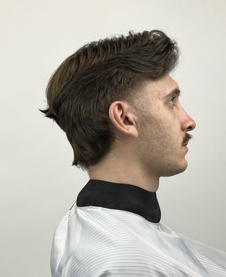 «B.R.» (БиЭр), барбершоп