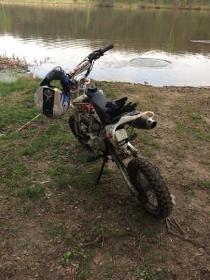 Веселые прогулки на питбайках, квадроциклах и скутерах от «Квадро Мото» со скидками до 65%!