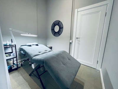 Скидка на beauty-услуги от салона красоты  «ONYX» до 58%